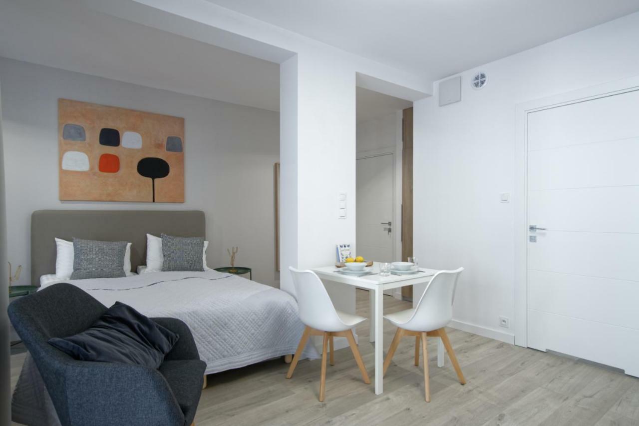 Apple Green Apartments Poznań Esterno foto